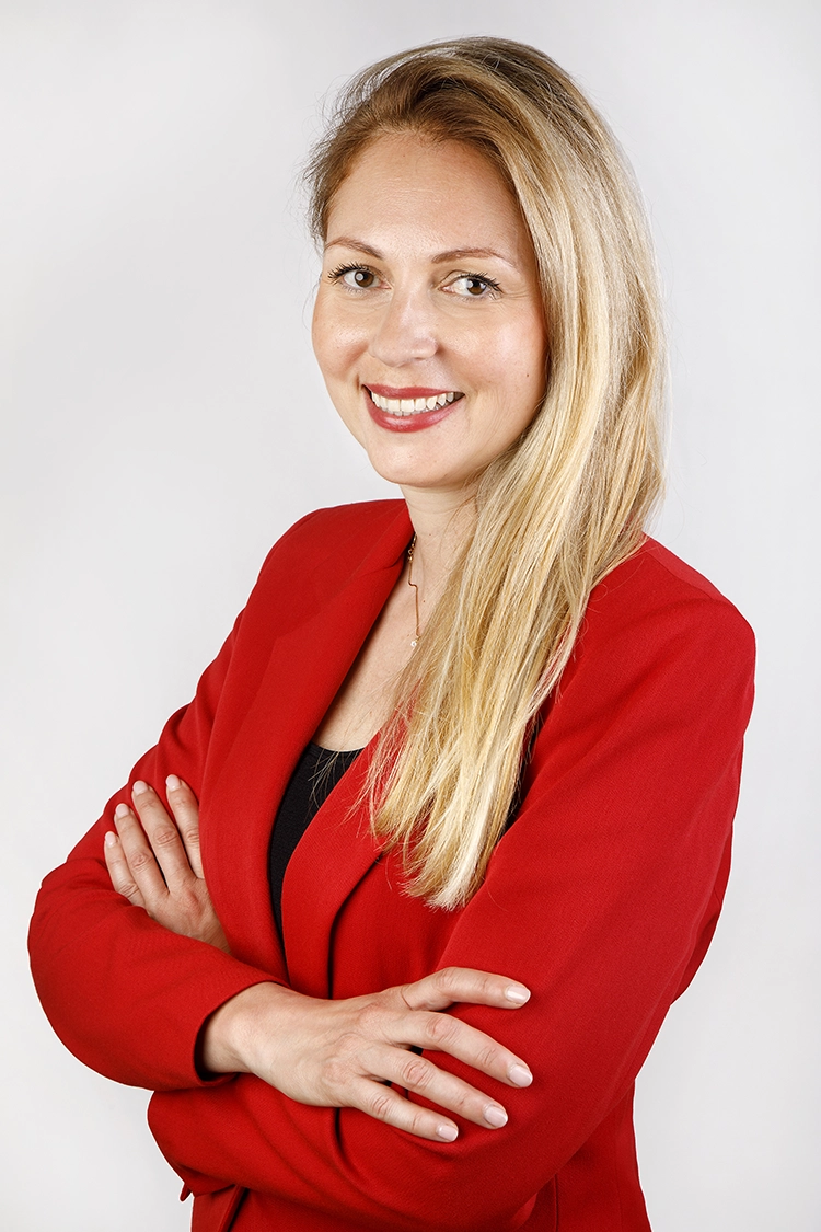 Copyright by Sanja Veljković