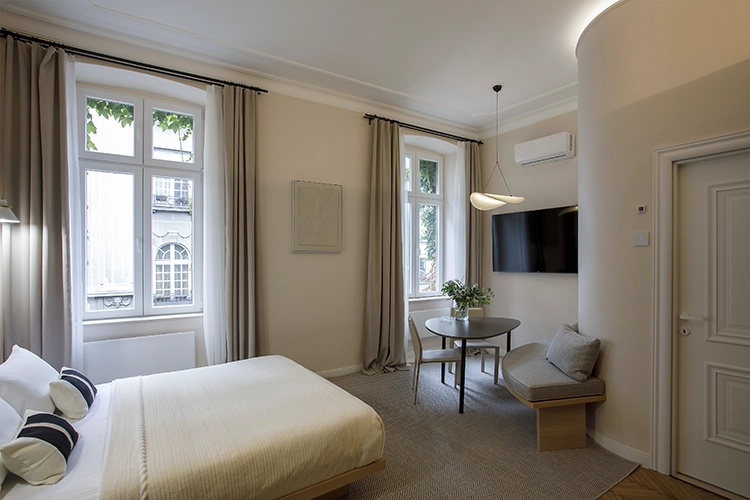 Copyright by Sanja Veljković