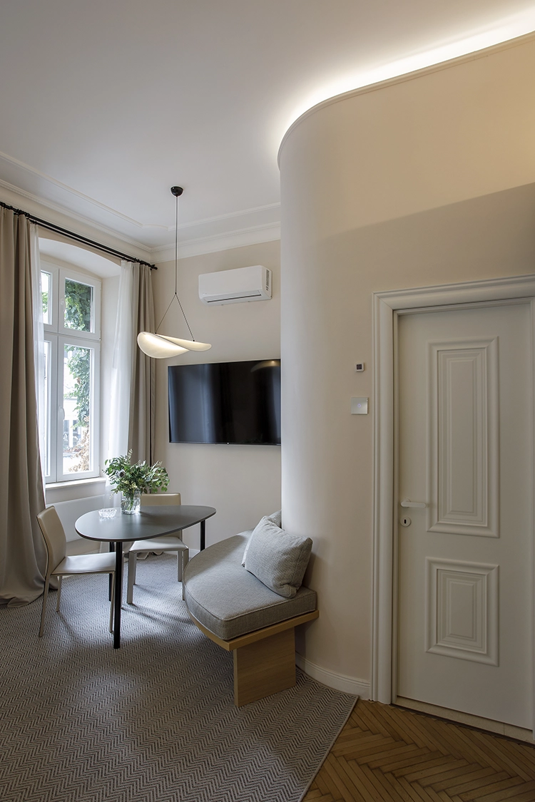 Copyright by Sanja Veljković